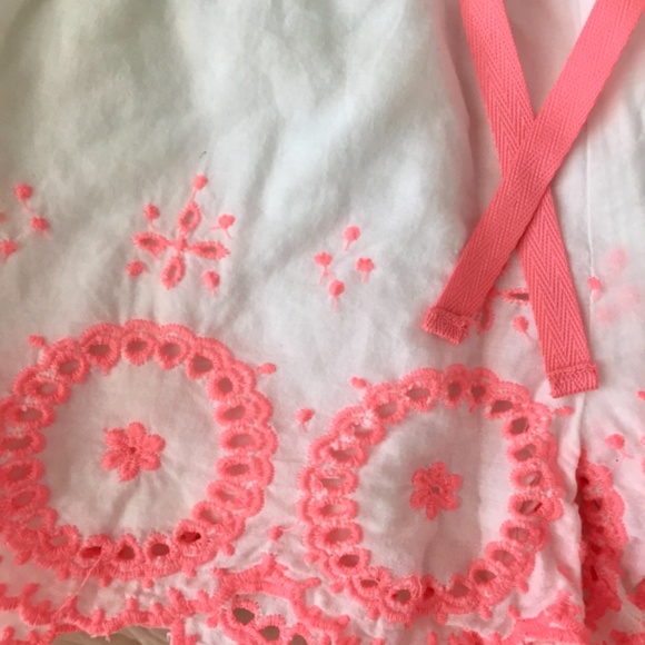 Embroidered romper - Picture 3 of 4